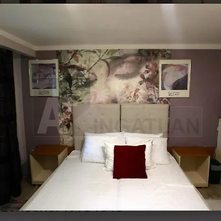 D6 Apartment *