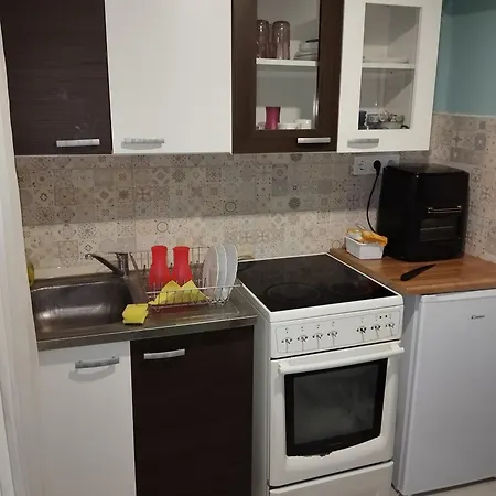 Apartment D6 *
